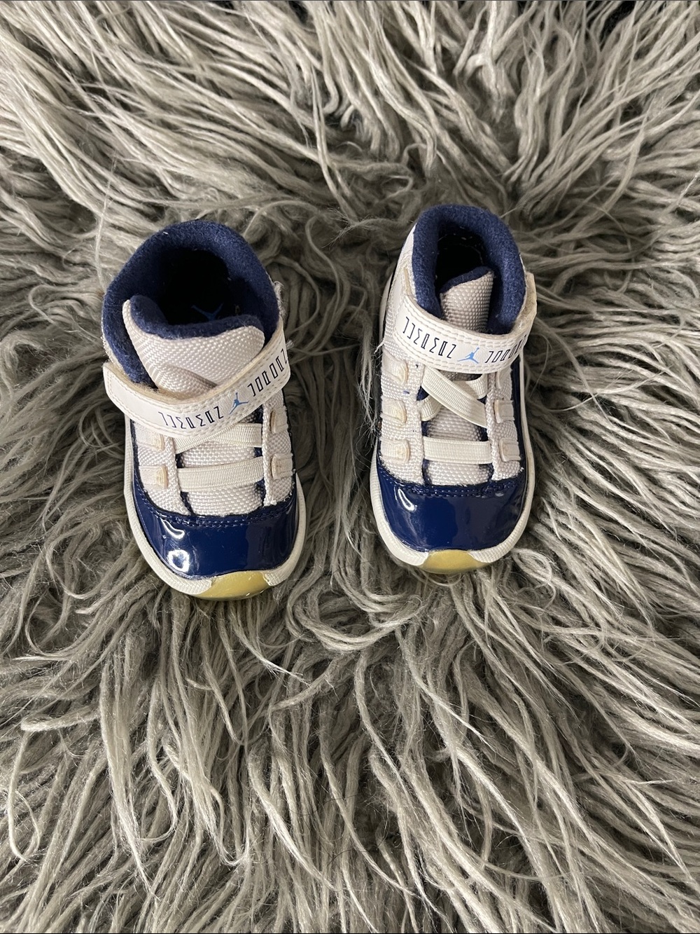 Nike Air Jordan 11 Retro Kids Toddler Blue & White Low-Top Sneakers